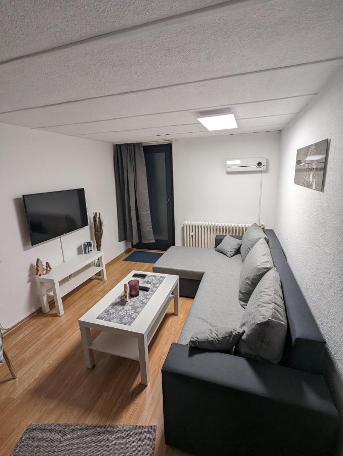 Direkt An Der S-Bahn Gelegenes Gemutliches Souterrain Apartment Mit Privatem Zugang 特罗斯多夫 外观 照片